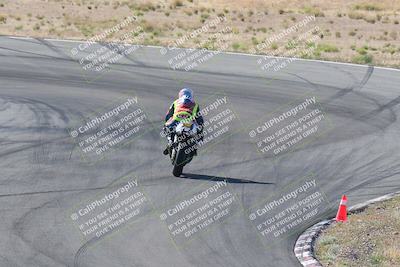 media/Apr-20-2025-AHRMA (Sun) [[393a79c373]]/Race/Group 11 early race/Turn 4b/